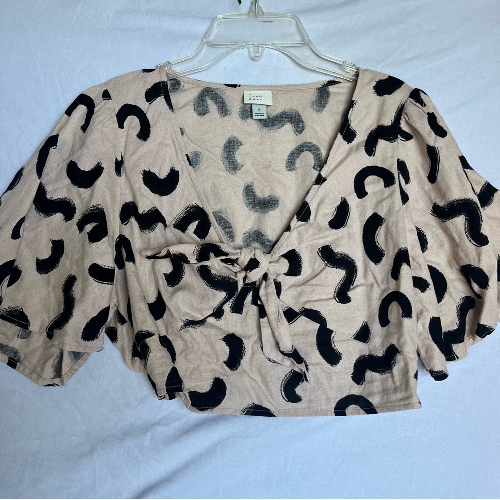 A new day beige and Black Patterned Crop Top